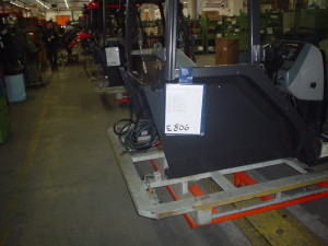 buste magnetiche , catena di montaggio , stacca attacca