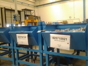 cassette per officine meccaniche , identificazione corretta , busta contiene documente , magnete